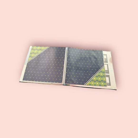 Scrapbook Album - Blue and Green - Picture 4 of 5